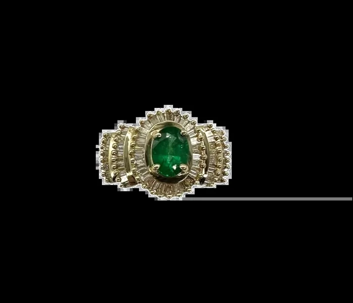 14K Yellow Gold Oval Emerald & 1.50 CTW Diamond Ring – Size 7