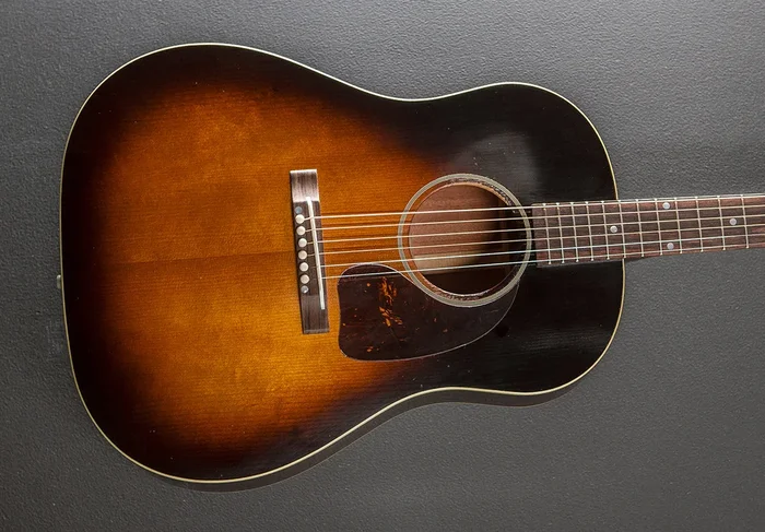 1942 Banner J-45 – Vintage Sunburst Light Aged