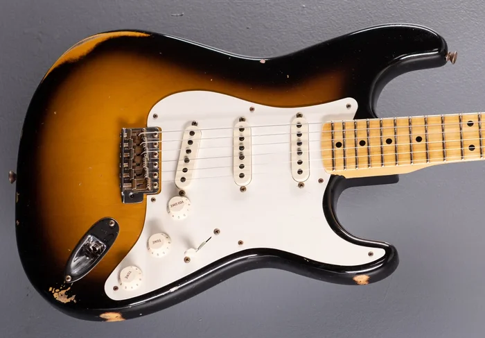 1957 Relic Stratocaster – Two Tone Sunburst