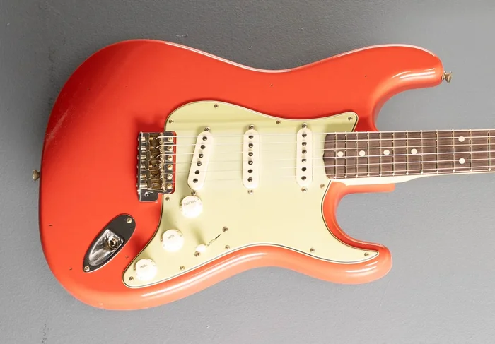 1960 Journeyman Relic Stratocaster – Aged Fiesta Red