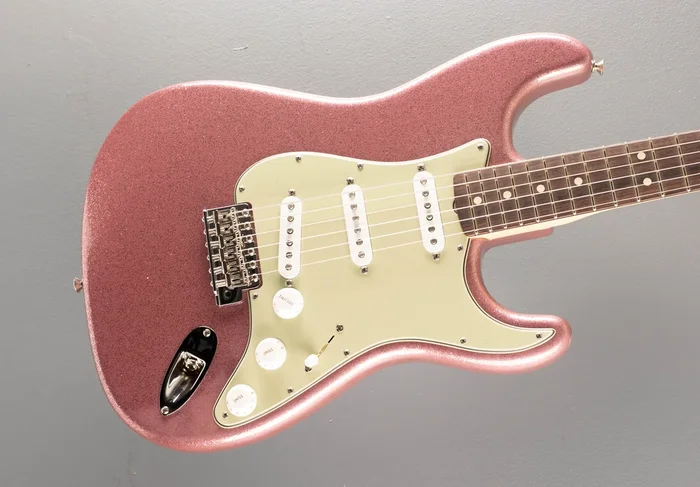1963 NOS Stratocaster – Champagne Sparkle