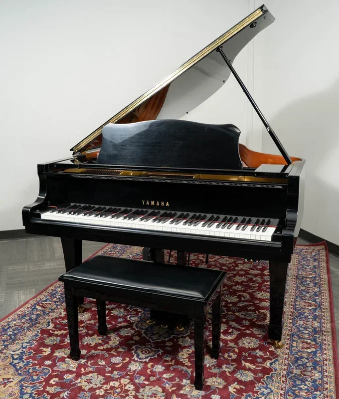 1988 Yamaha 6’1″ C3 Conservatory Grand Piano | Polished Ebony