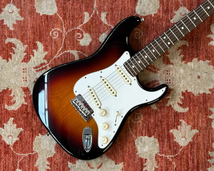 2015 Fender American Standard Stratocaster w/ OHSC