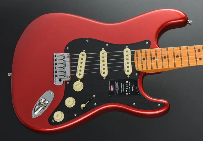 American Ultra II Stratocaster – Sinister Red