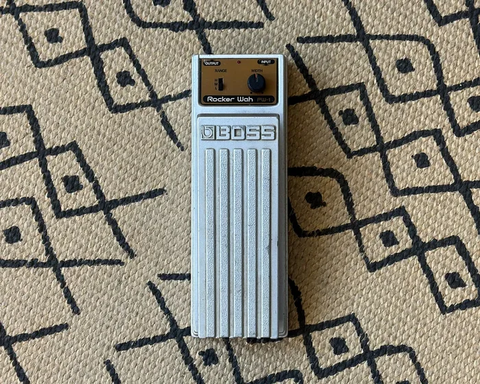 BOSS PW-1 Rocker Wah – Made in Japan
