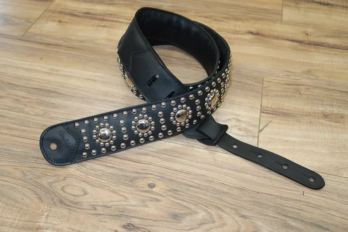 Carlino Custom Classic American Rocker Studded Guitar Strap LONG
