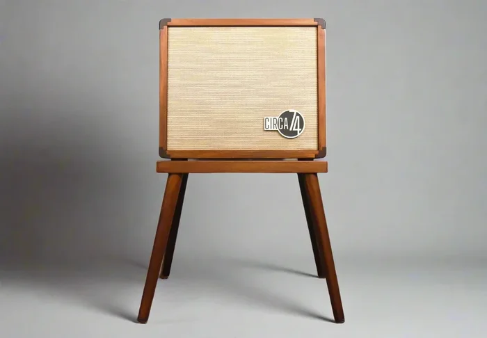 Circa 74 Acoustic Amplifier & Stand
