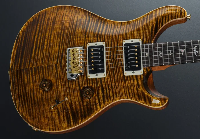 Custom 24 10 Top – Black Gold