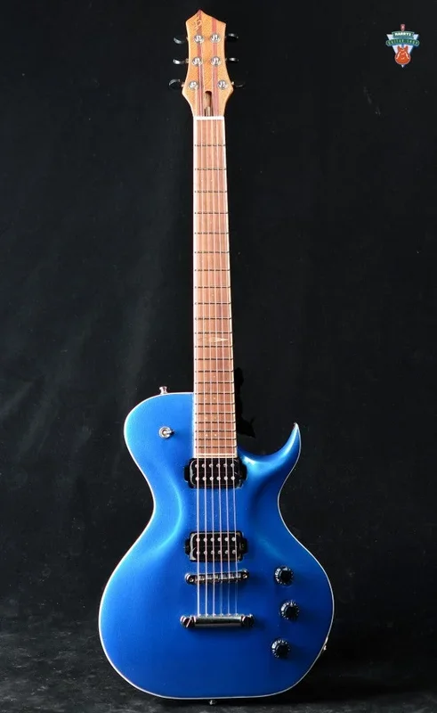 Dineen Raeven – Royal Blue