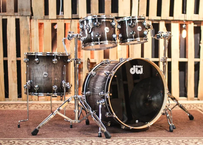 DW Collector’s 333 Candy Black Burst Knockdown over Curly Maple Drum Set – 22,10,12,16 – SO#1313021