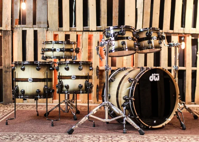 DW Collector’s 333 Sycamore Ziricote Inlay Drum Set – 22,10,12,14,16,14sn – SO#1370116
