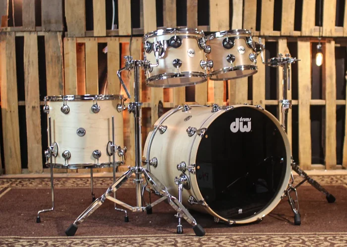 DW Collector’s Maple SSC Natural Satin Oil Drum Set – 22,10,12,16 – SO#1313028