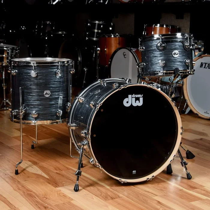 DW Collector’s Series 13/16/22 3pc. Maple Drum Kit Grey Oyster