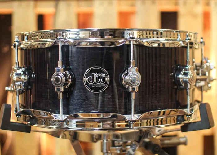 DW Performance Ebony Stain Snare Drum – 5.5×14