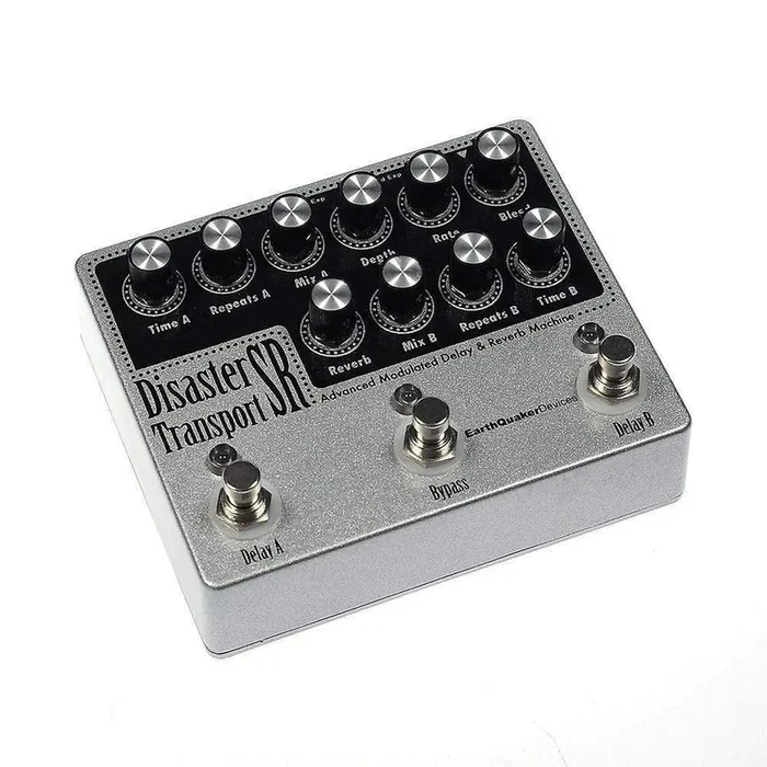 Earthquaker Devices Disaster Transport SR Modulated Delay and Reverb
