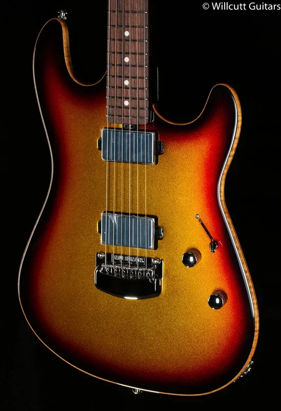 Ernie Ball Music Man Sabre HT Showtime (540)
