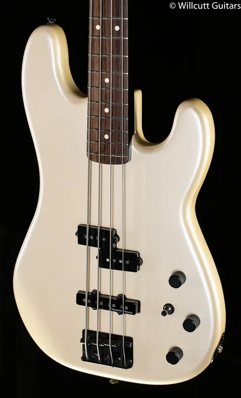 Fender Duff McKagan Precision Bass Rosewood Fingerboard Pearl White (148) Bass Guitar