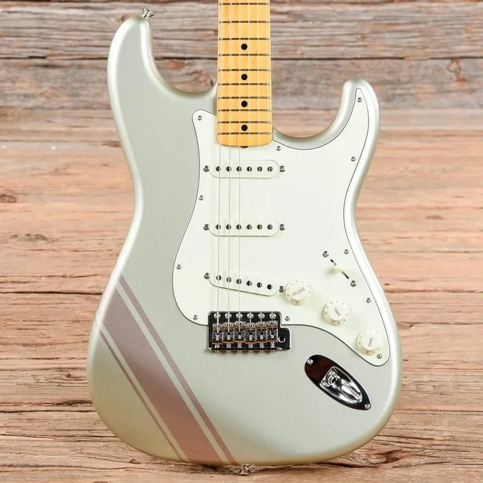 Fender MIJ FSR ’50s Stratocaster Inca Silver w/Shoreline Gold Stripe