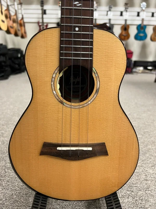 Flight Voyager Concert Electric Ukulele w/Case – Royal Series – Solid Spruce/Solid Acacia