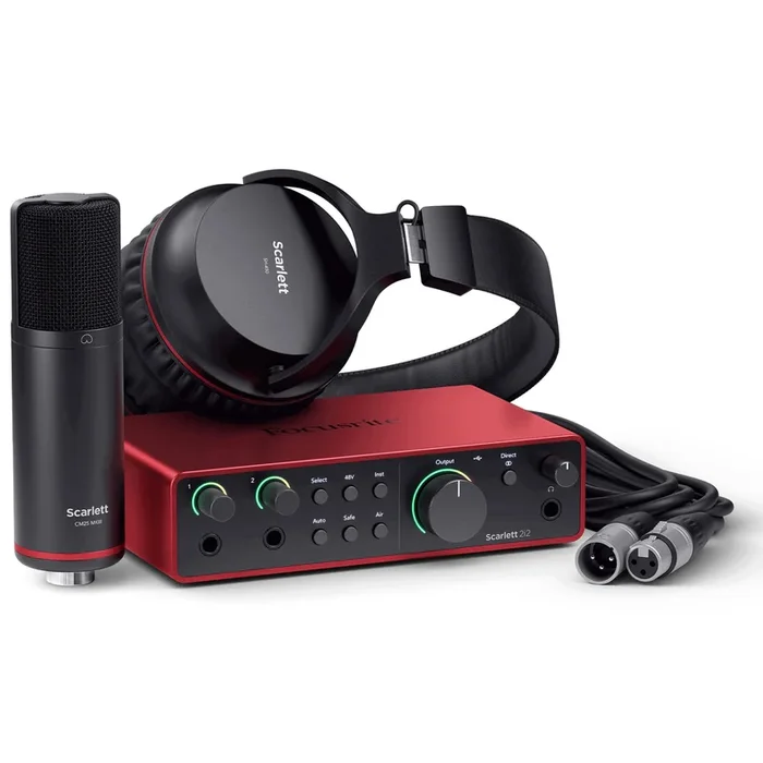 Focusrite Scarlett 2i2 4th Generation Studio Bundle