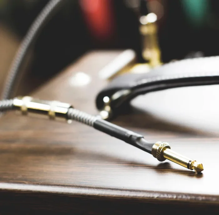 Free Patch Cable with Pedal Purchase