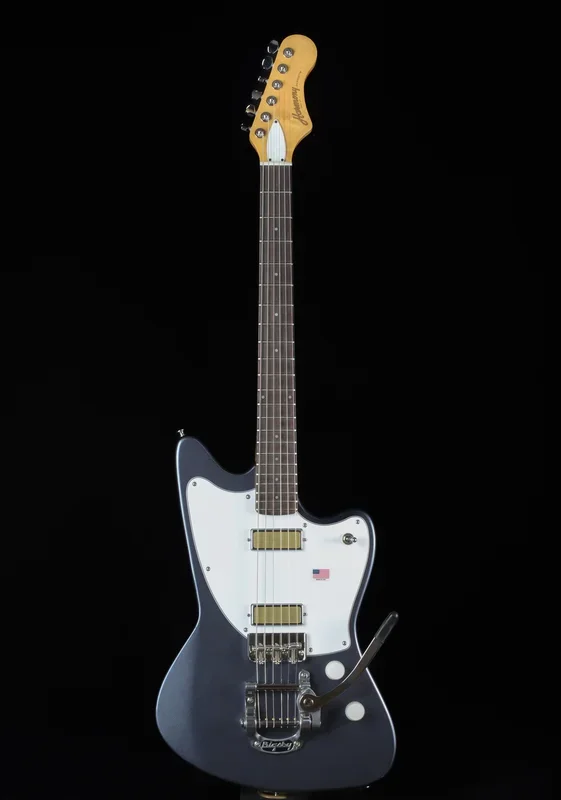 Harmony Silhouette Standard with Bigsby Vibrato – Slate
