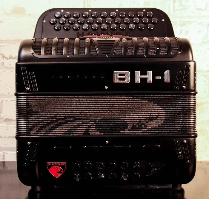 Hohner Anacleto BH13SEAD Blackhawk Accordion EAD
