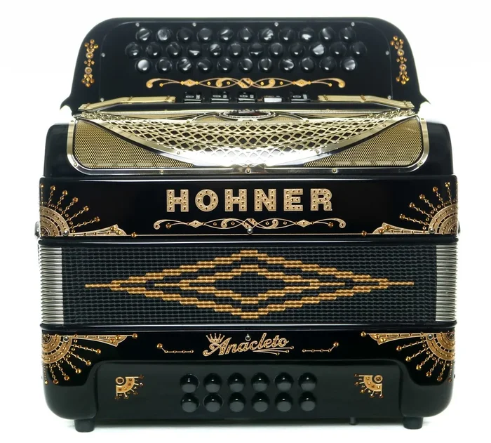 Hohner Anacleto Rey Del Norte III 5S FBbEb Accordion Black