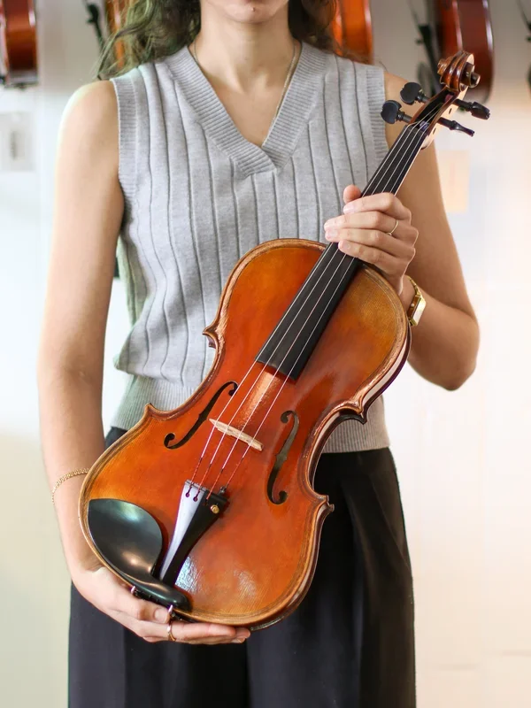 Jay Haide L’Ancienne Maggini Viola