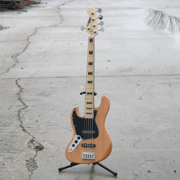 JB-VINT-1975-NL-5-L | Five String Lefty Electric Bass – Natural