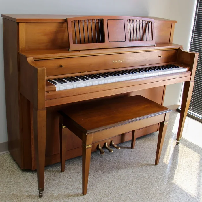 Kawai 43″ 802C Console Piano | Walnut | (8826)