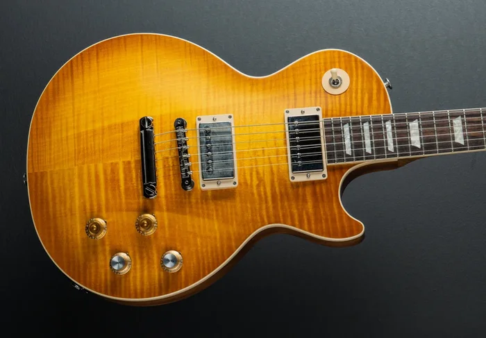 Kirk Hammett “Greeny” Les Paul Standard﻿﻿ – Greeny Burst