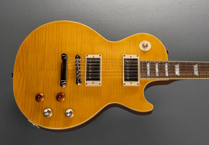 Kirk Hammett “Greeny” 1959 Les Paul Standard – Greeny Burst
