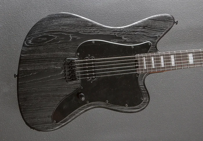 LTD XJ-1 HT – Black Blast