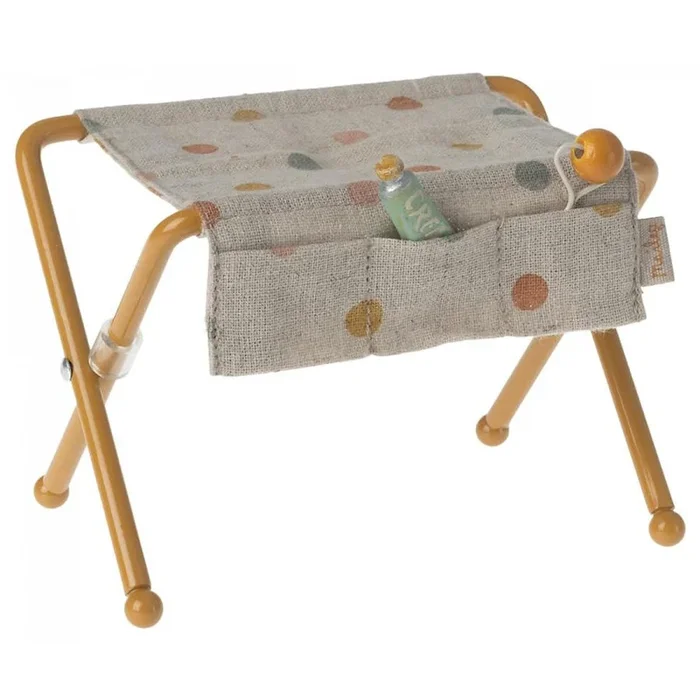 Maileg baby mouse nursery table – ochre