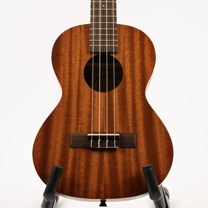 Makala Tenor Ukulele with Electronics