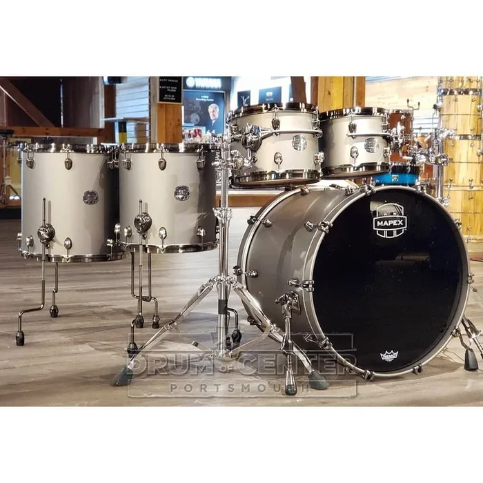 Mapex Saturn Evolution Workhorse 5 Pc Maple Drum Set w/o Snare 22/10/12/14/16 Gun Metal Grey