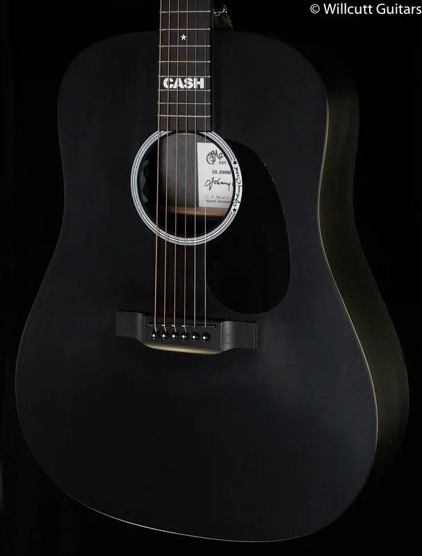 Martin DX Johnny Cash (280) W/ Case