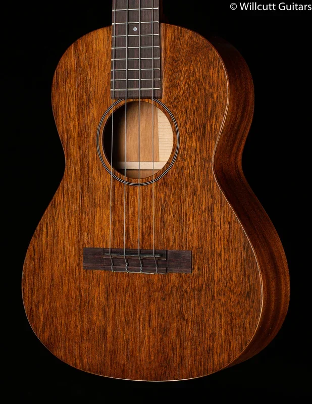 Martin Ukulele, 0 Tenor, Sinker Mah w/Bag (247)