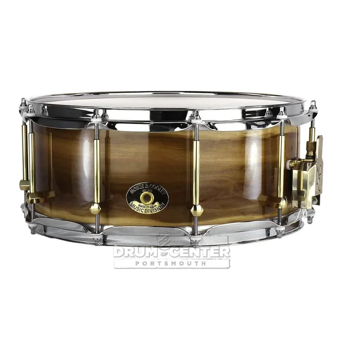 Noble & Cooley Solid Shell Classic Tulip Snare Drum 14×6 Natural Gloss w/Oval Badge