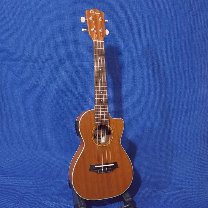 Ohana Concert CK-20CE Blem Solid Mahogany Top / Laminate Back and Sides A/E Cutaway Ukulele -434