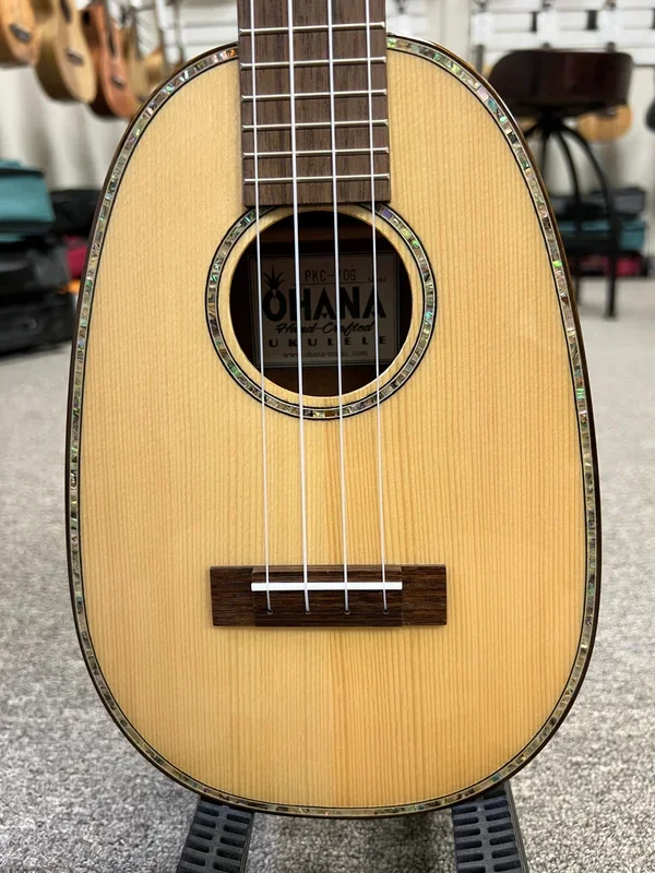OHANA PKC-70G Pineapple Concert Ukulele – Solid Spruce/Solid Mahogany