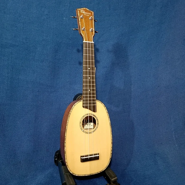 Ohana Soprano Pineapple PK-70G All Solid Spruce / Mahogany Ukulele h286