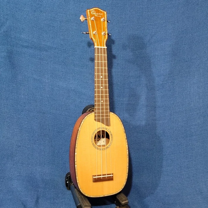 Ohana Soprano Pineapple PK-70G Blem All Solid Spruce / Mahogany Ukulele h194