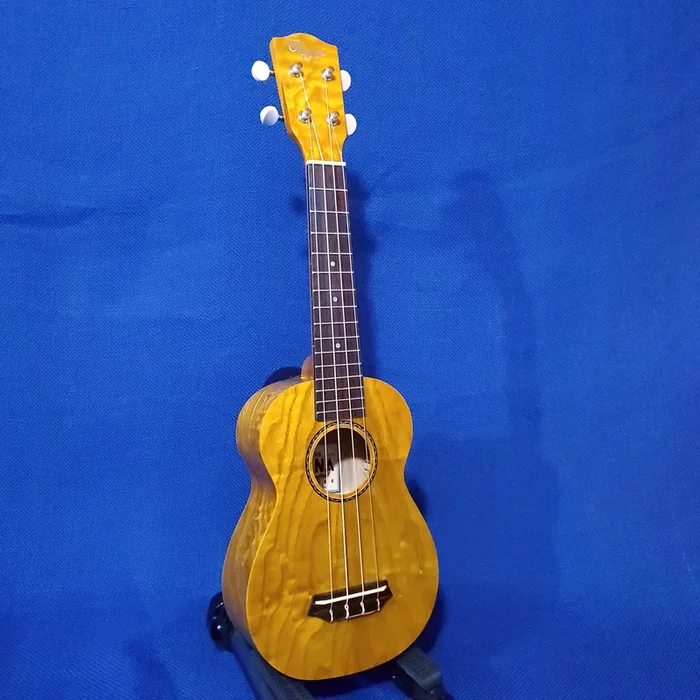Ohana Soprano SK-15WG Laminate Willow Gloss Ukulele i642