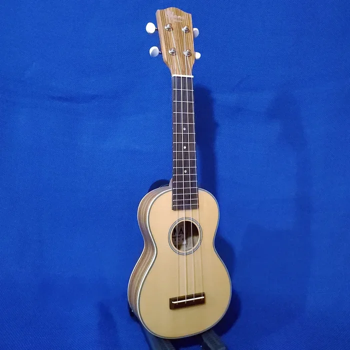 Ohana Soprano SK-22Z Solid Spruce Top / Laminate Zebrawood Ukulele i664