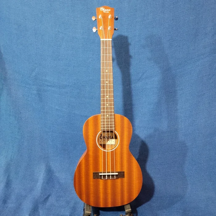 Ohana Tenor Starter Pack TK-10 Laminate Mahogany Ukulele Bag, Tuner, Strap, Button h416