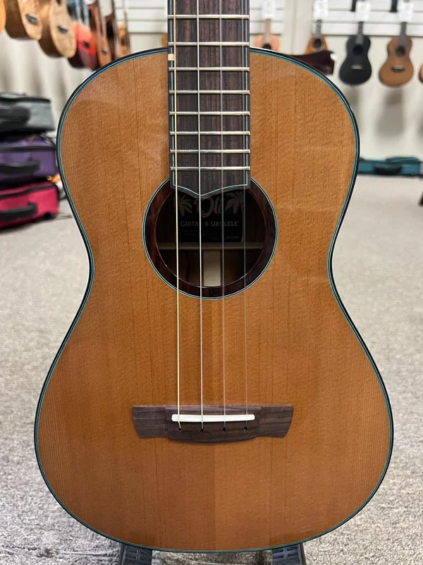 Oli X2-BTSRR Solid Torrefied Spruce/ Red Rosewood Baritone Ukulele w/Case