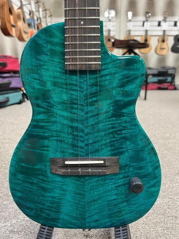 Pono TE-MDB Mango Deluxe Blue Tenor Electric Solid Body Ukulele w/Case