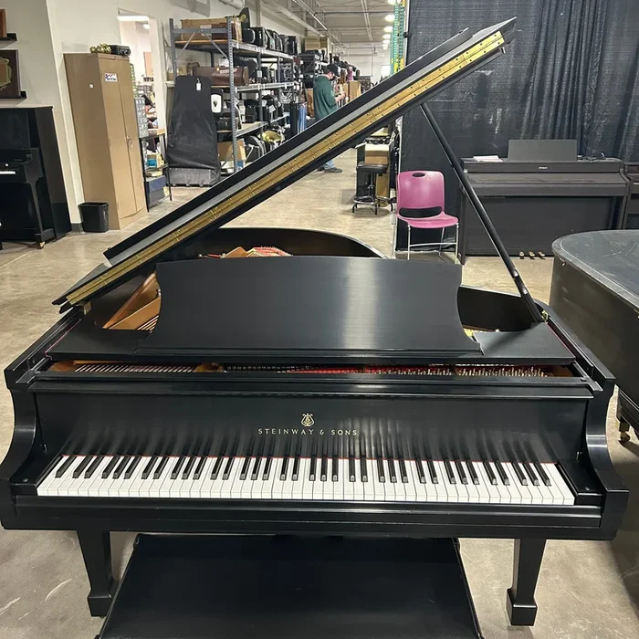 Pre-Owned Steinway & Sons Model L 5′ 10″ Ebony Satin Grand Piano